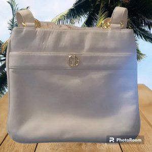 Giani. Bernini goes w everything from Macy's.